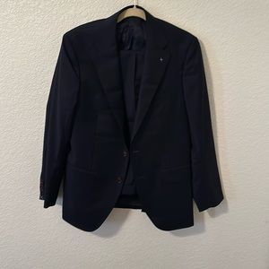 Spider and Mackey suit